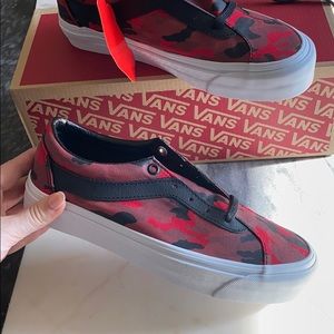 red camo vans